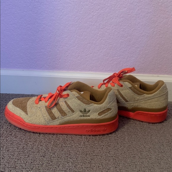 Rare The Grinch Adidas shoes! - Picture 3 of 7